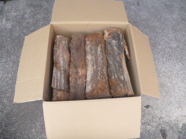 奈良県の皆様！ 焚火用の薪、販売してます。（三重県産の広葉樹のみ使用） | たかお農機店